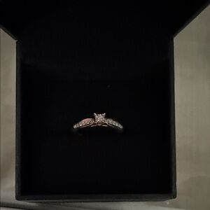 Kay Jewelers Elegant Gold Diamond Ring